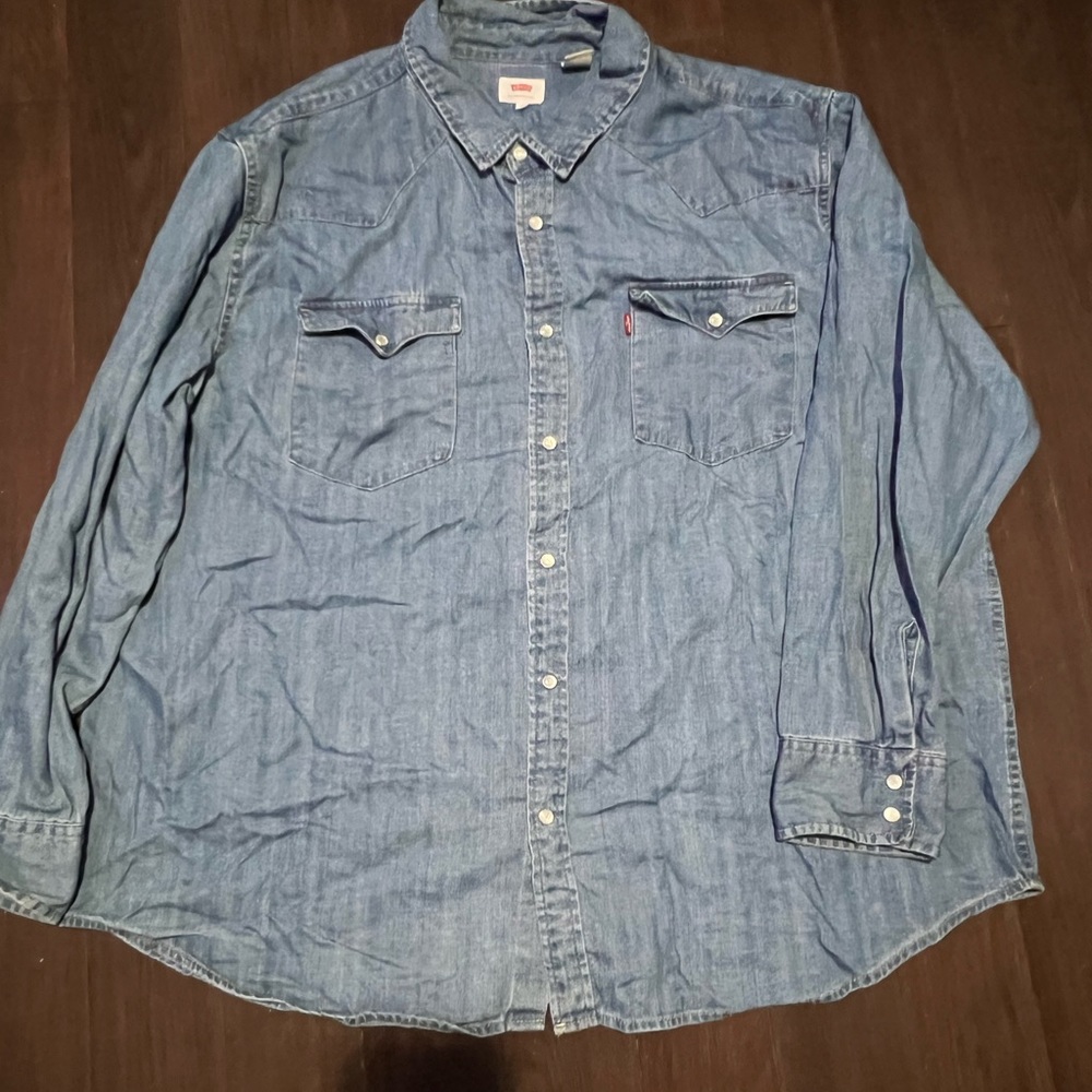 Levi’s western shirt.